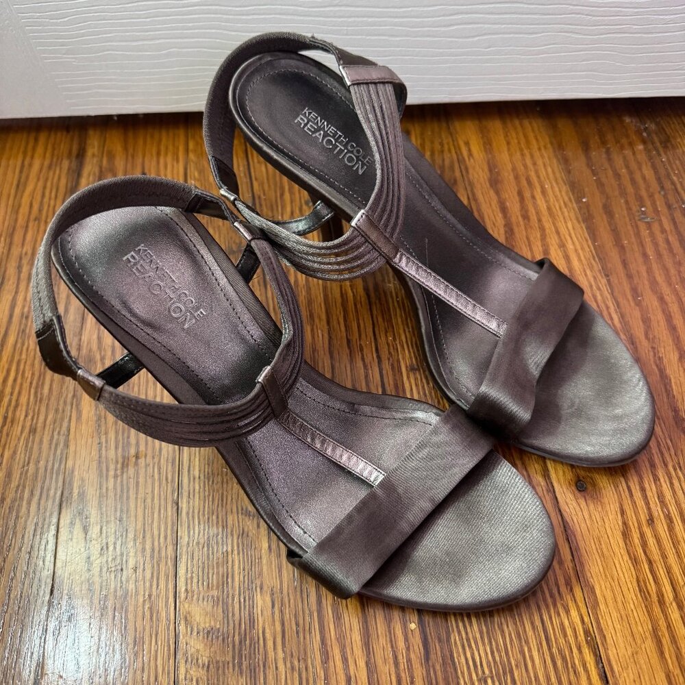 Kenneth Cole Reaction gray/taupe heels - ~ size 9.5